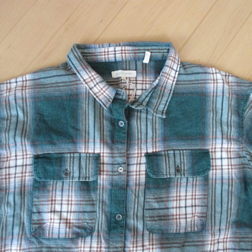 New The Buckle Gilded Intent Flannel Womens Large